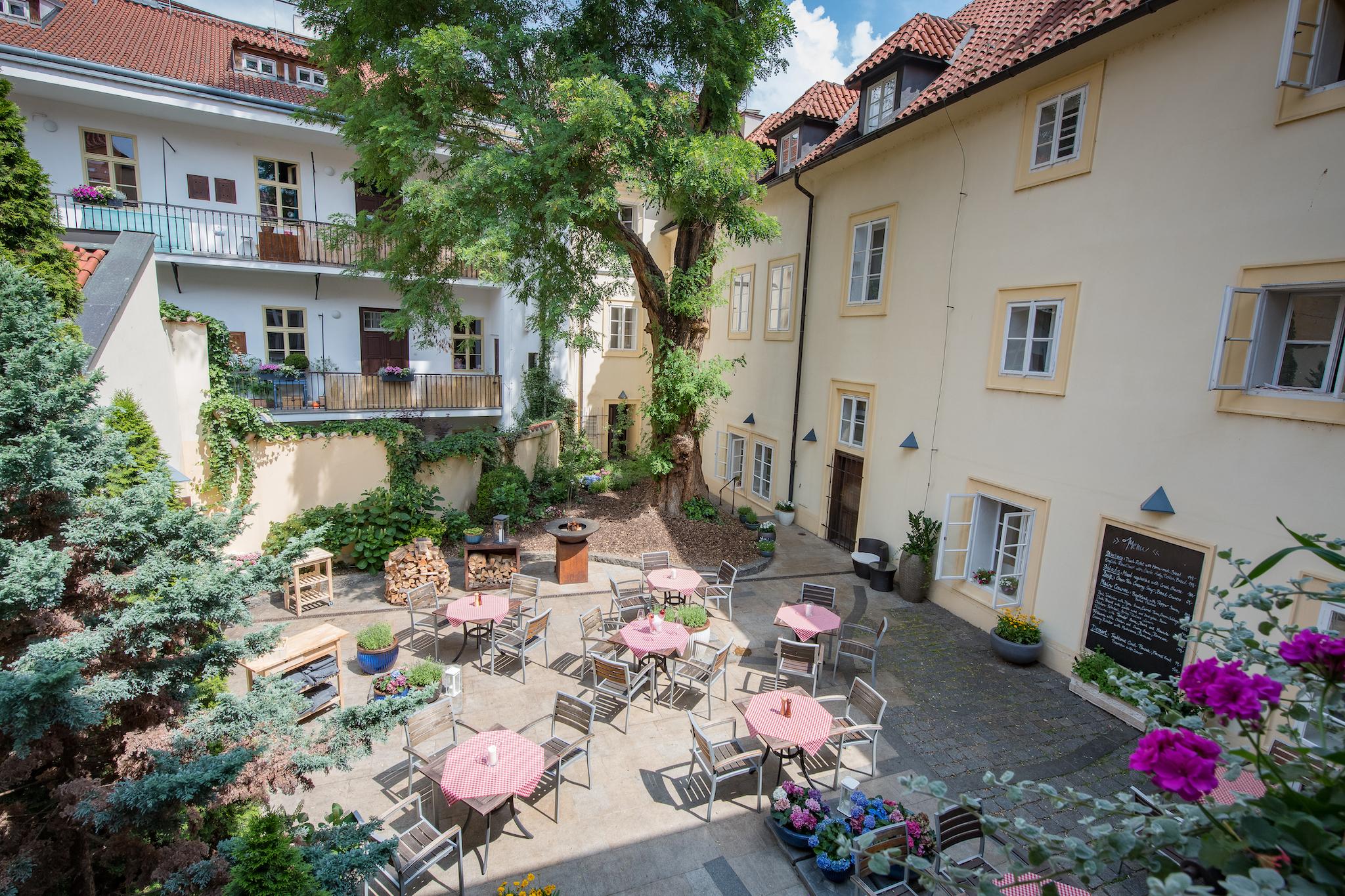 Monastery Garden Prague Hotel Exterior photo